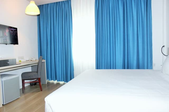 Premier Deluxe