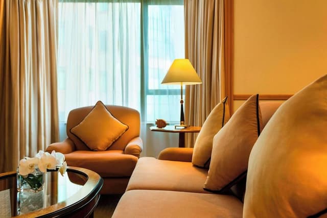 Executive Suite, 1 King Bed, River View