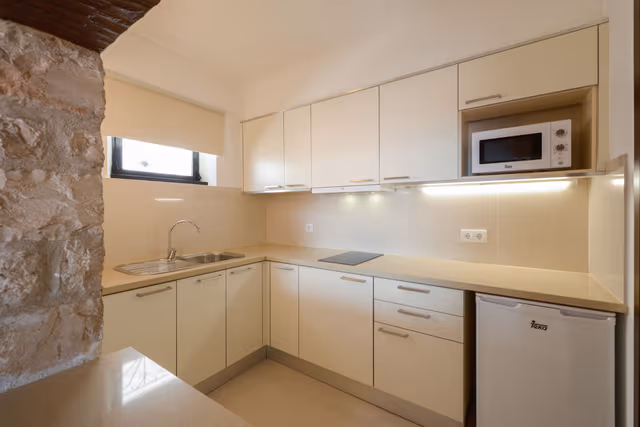 One Bedroom Apartment Deluxe Sea View (2 adults + 2 children)