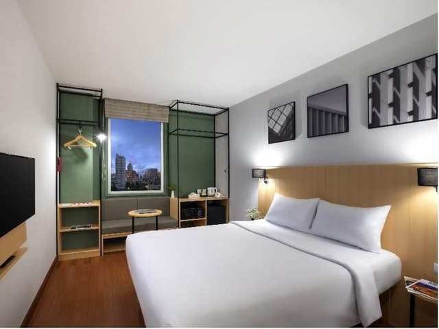DOUBLE SUPERIOR QUEEN BED