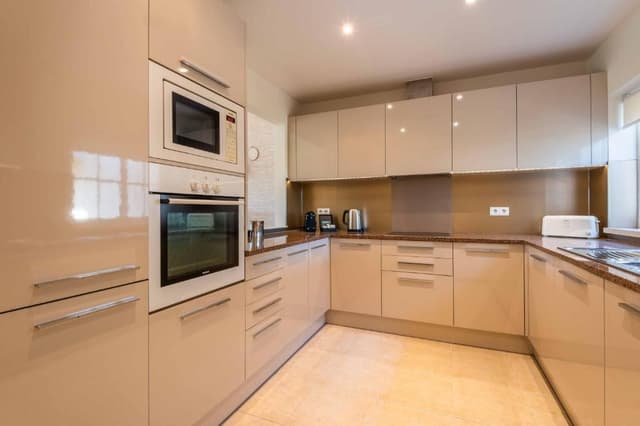 Deluxe Two-Bedroom Townhouse with Garden View