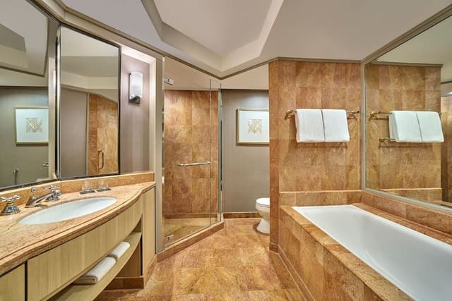 Club Suite, 1 Bedroom, City View
