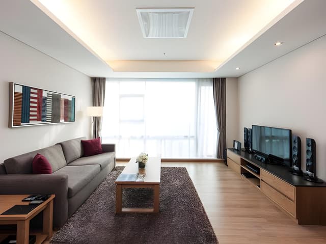 Deluxe Two-Bedroom Apartment