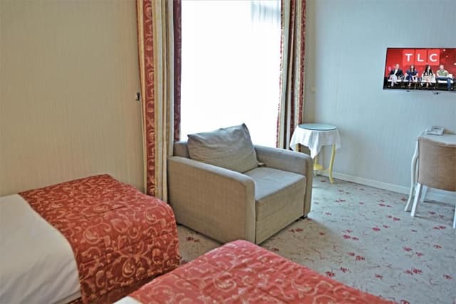 Triple Room