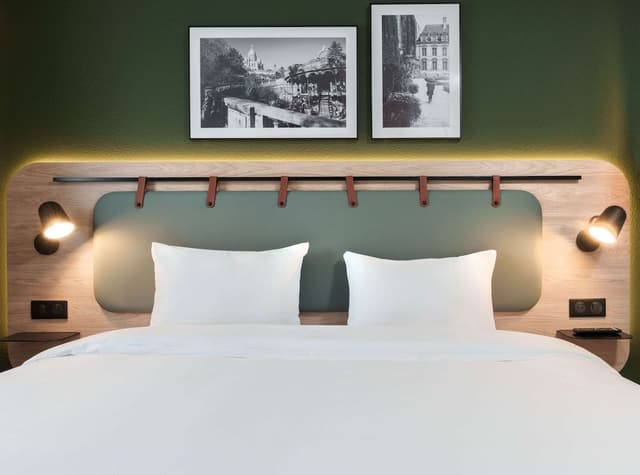 Standard Room, 1 Queen Bed