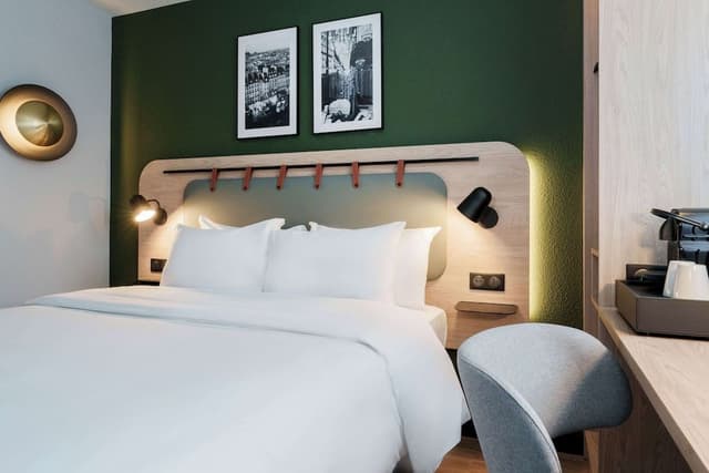 Superior Room, 1 King Bed
