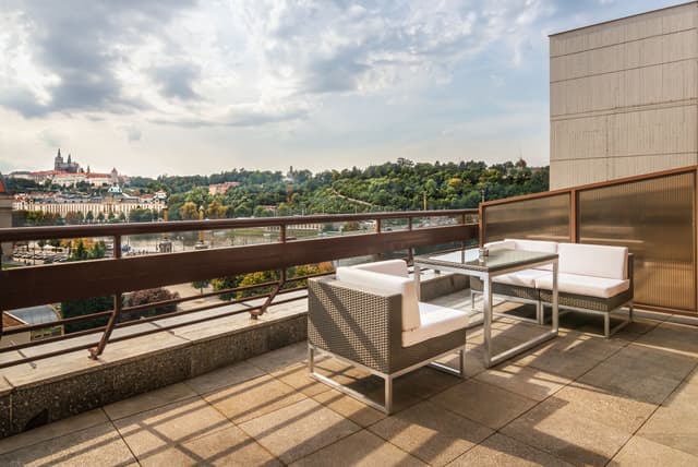 Deluxe Room with caste view and terrace