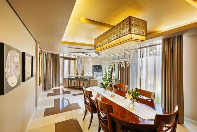Royal Villa