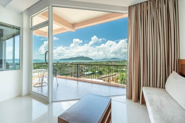 Grand Double or Twin Room, 1 Double or 2 Twin Beds, Sea View
