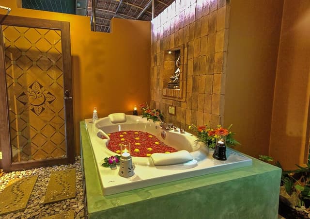 Superior Jacuzzi Villa