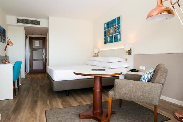 Deluxe Sea View triple