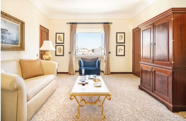 Executive Suite