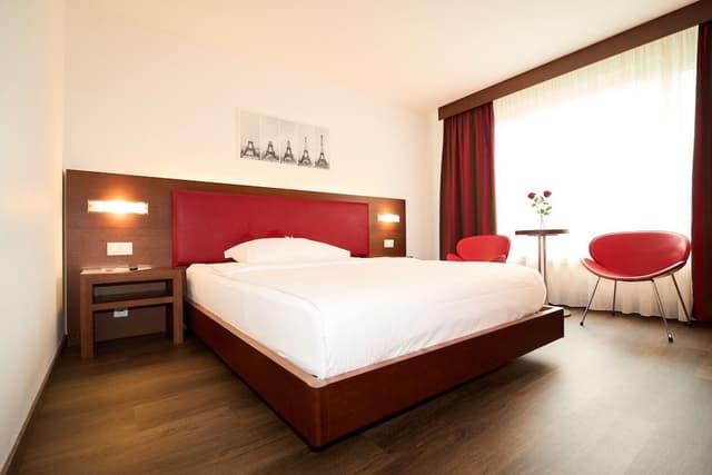Standard Double Room, 1 Queen Bed