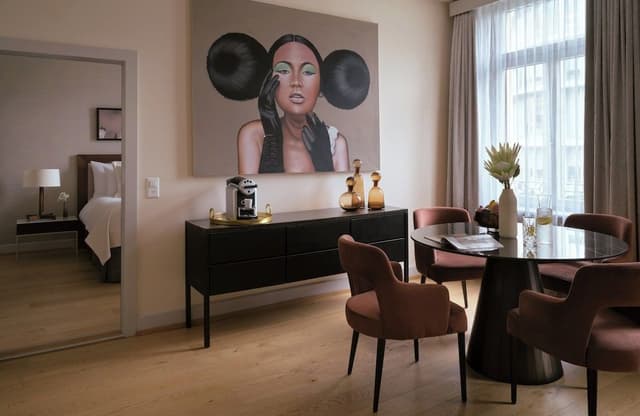 Deluxe Suite