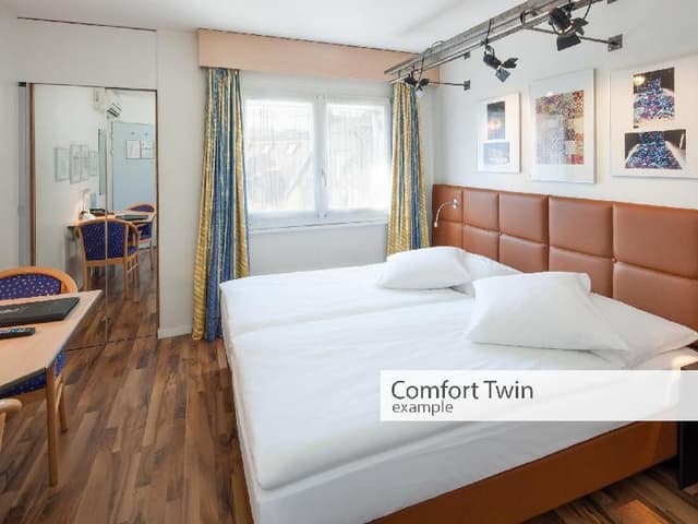 Urban King Room