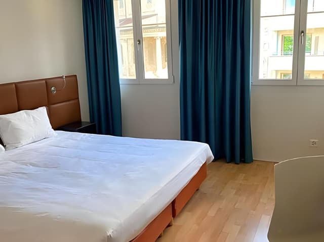 Urban City View Queen Room