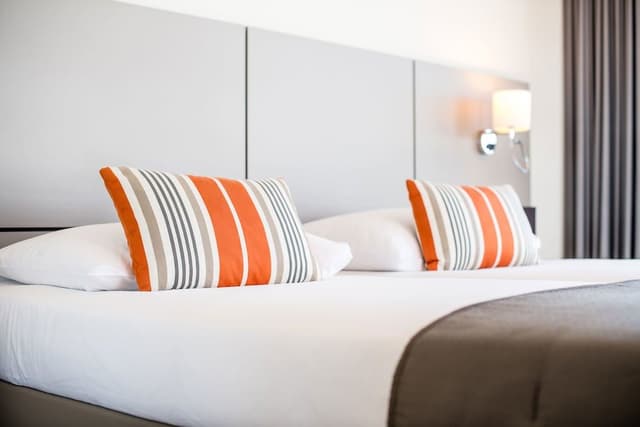 Deluxe Double or Twin Room, Lake View