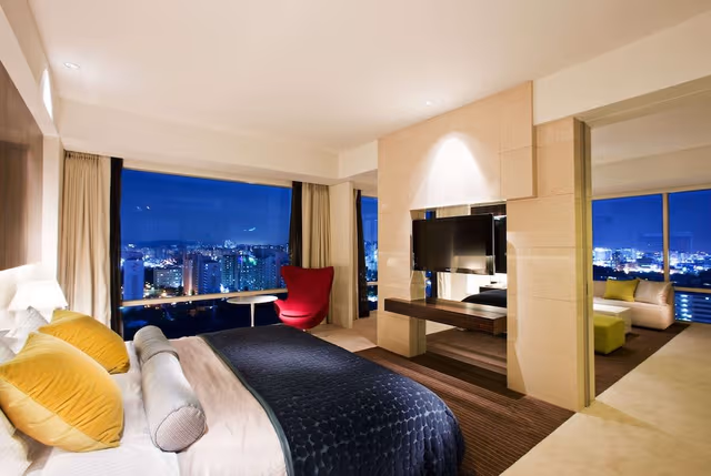Premier Room, 1 King Bed