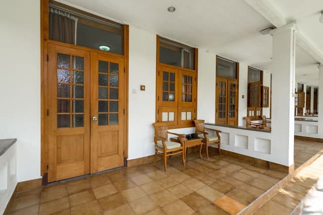 Suite, Garden View