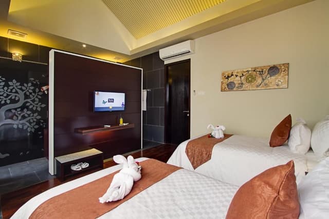 Grand Loft Pool Villa (2BR)