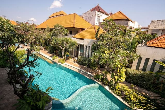 Lagoon Twin, Pool View