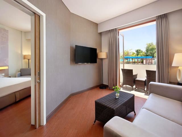 Junior Suite, 1 Double Bed with Sofa bed