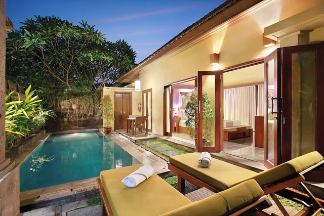 1 Bedroom Pool Villa with Floating Breakfast