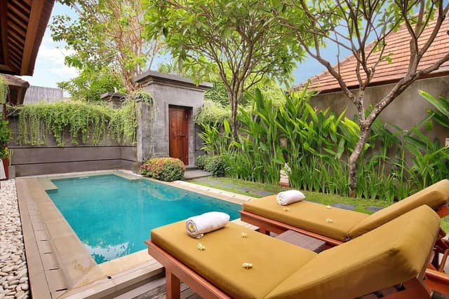 Honeymoon Pool Villa with Floating Breakfast