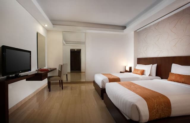 Deluxe Room - No Window