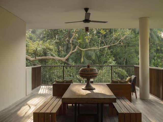 Villa (Forest Edge)