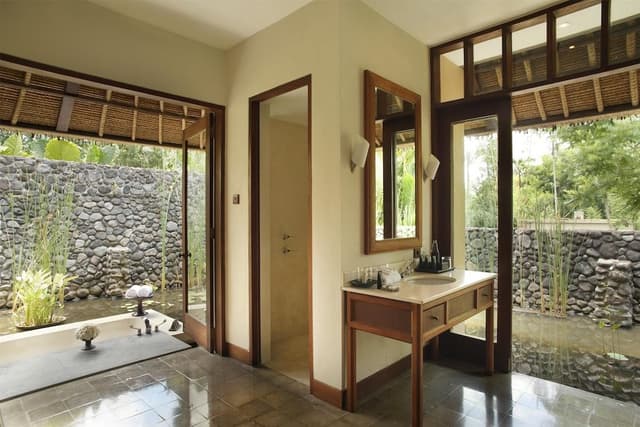 Villa (Pool)