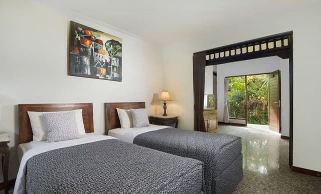 Deluxe Room with Garden View