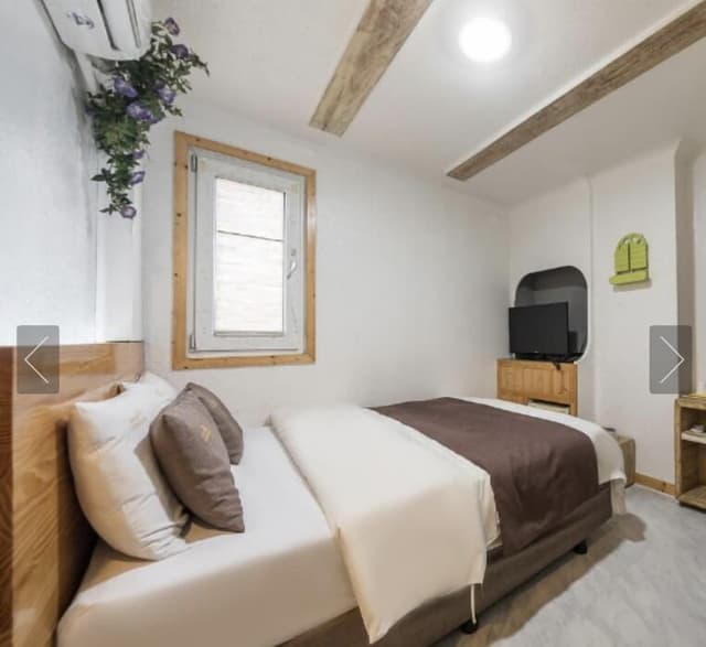 Mini Room