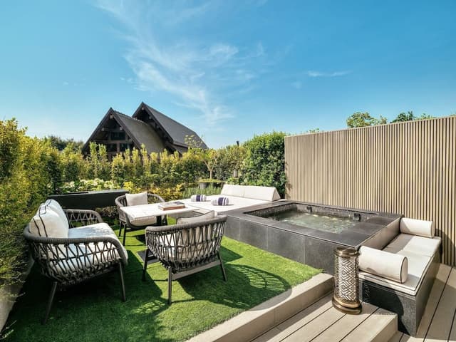 Premium Room, 1 King Bed (Club Benefits Access, Outdoor Hot Tub)