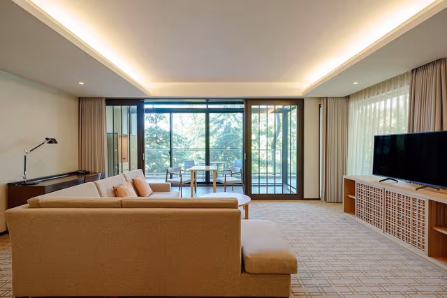 Regency, Executive Suite