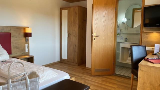 Economy Single Room