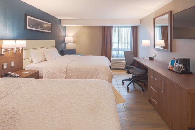 2 DOUBLE BEDS NONSMOKING