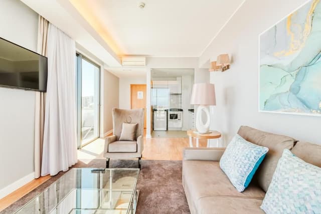 Premium Suite