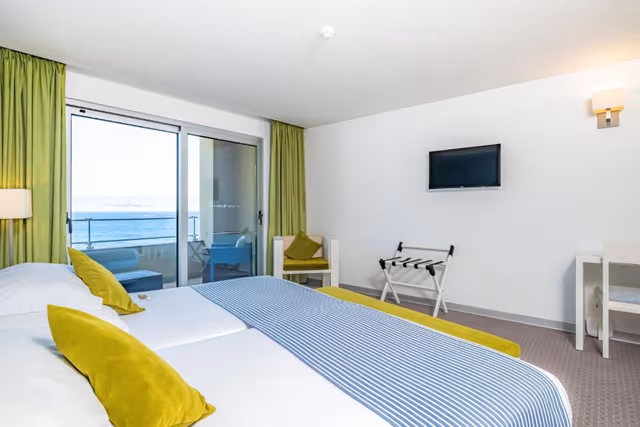 Twin Room with Sea View