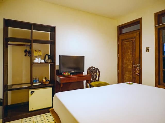 Deluxe Double or Twin Room