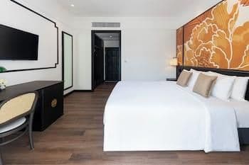 Deluxe Balcony Room (Double or Twin)