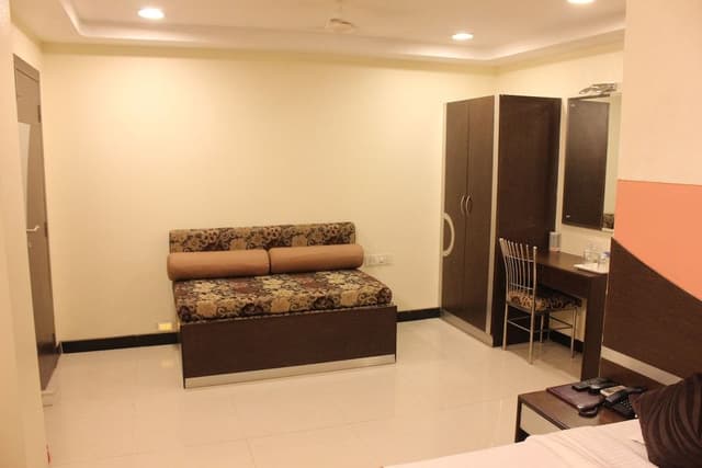 Superior Room, 1 Queen Bed, Smoking