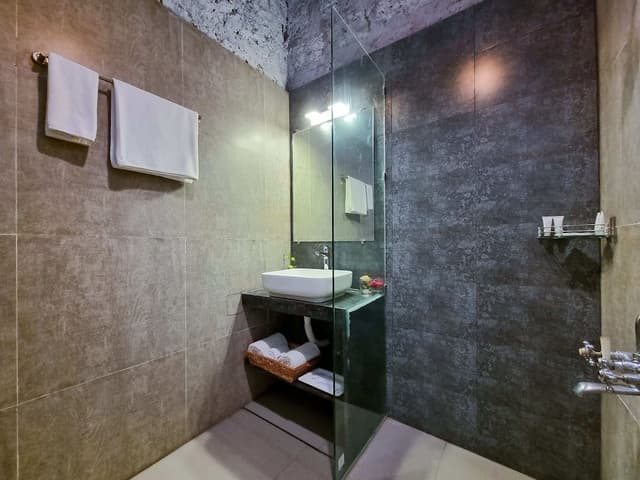 Sea Breeze Suite