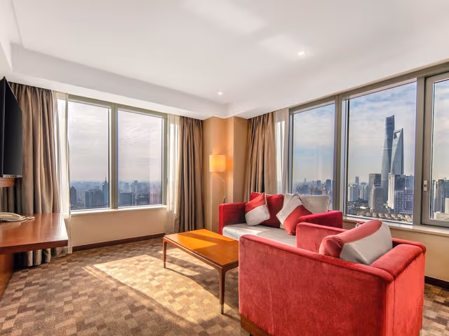 Junior Suite-Huangpu River view,High Floor