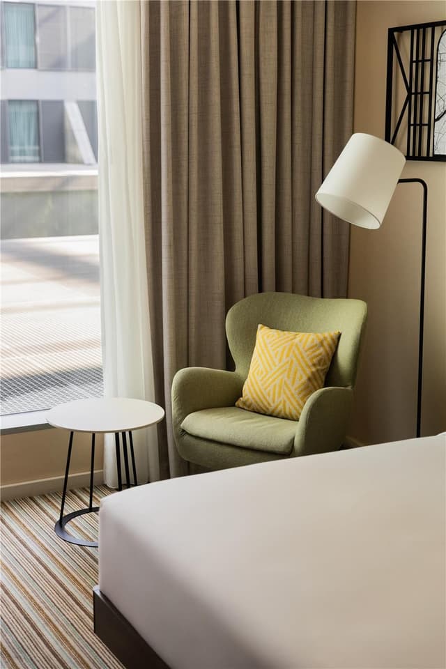 FAMILY CONNECTING ROOM
