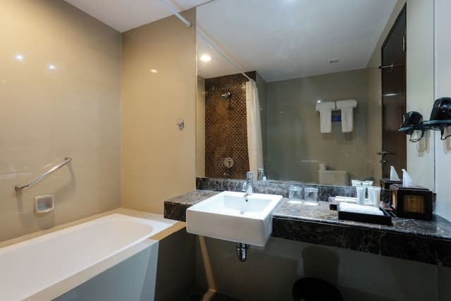 Horison Suite With Free Balinese Culture Experience and 1 Minibar