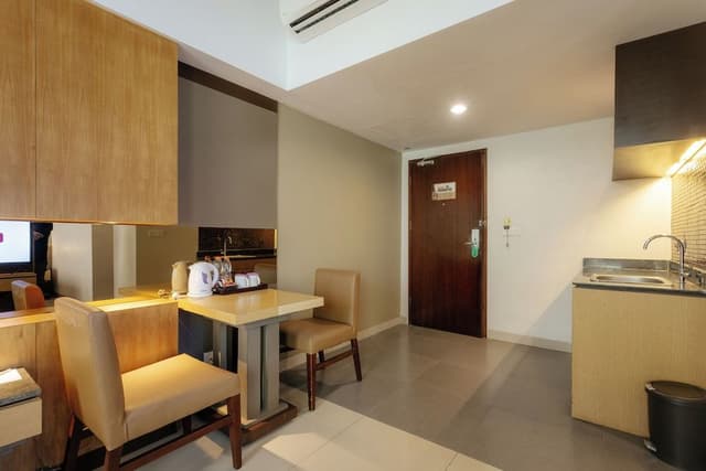 Horison Suite With Free Balinese Culture Experience and 1 Minibar