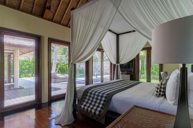 One-Bedroom Private Pool Villa with Free Airport Transfer
