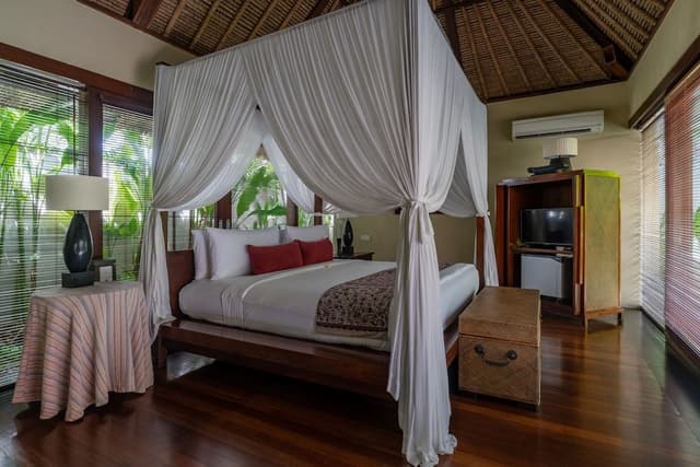 One-Bedroom Private Pool Villa with Free Airport Transfer
