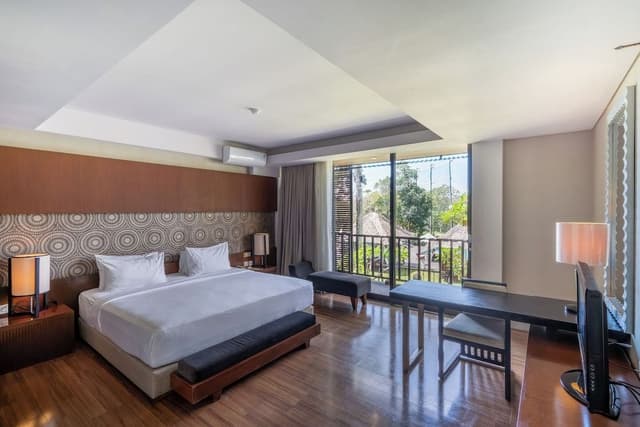 One Bedroom Suite Pool View